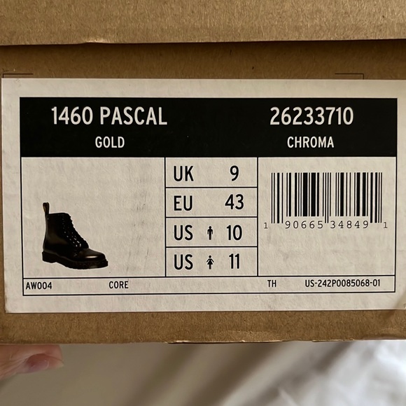Doc Martens 1460 Pascal Gold Chroma #26233710 Black boots US Mens 10 Womens 11 - Picture 5 of 5